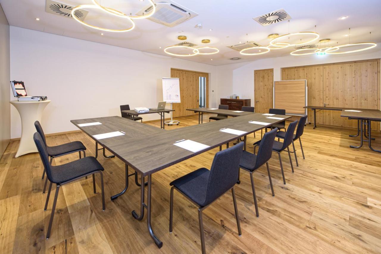 Akzent Hotel Laupheimer Hof Εξωτερικό φωτογραφία