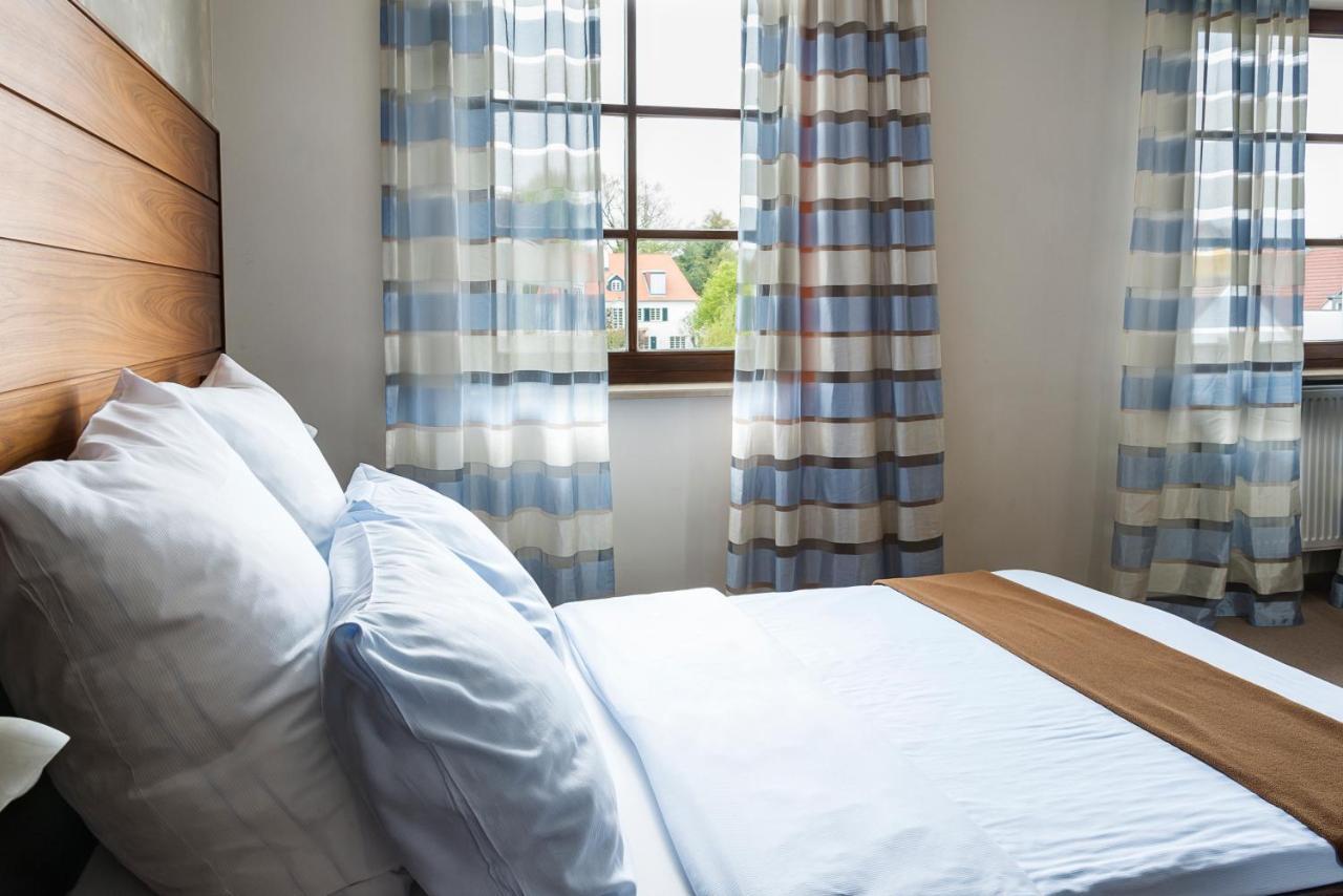 Akzent Hotel Laupheimer Hof Εξωτερικό φωτογραφία