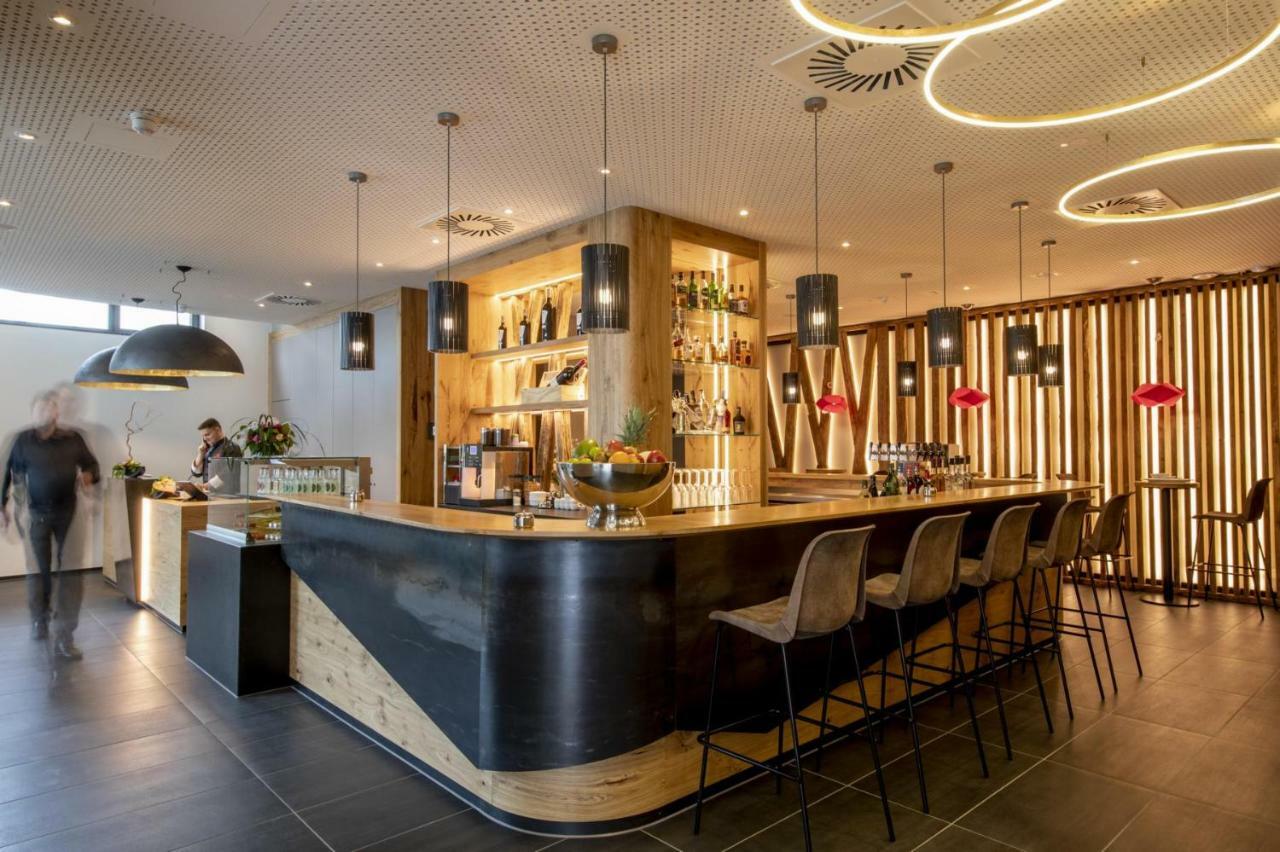 Akzent Hotel Laupheimer Hof Εξωτερικό φωτογραφία